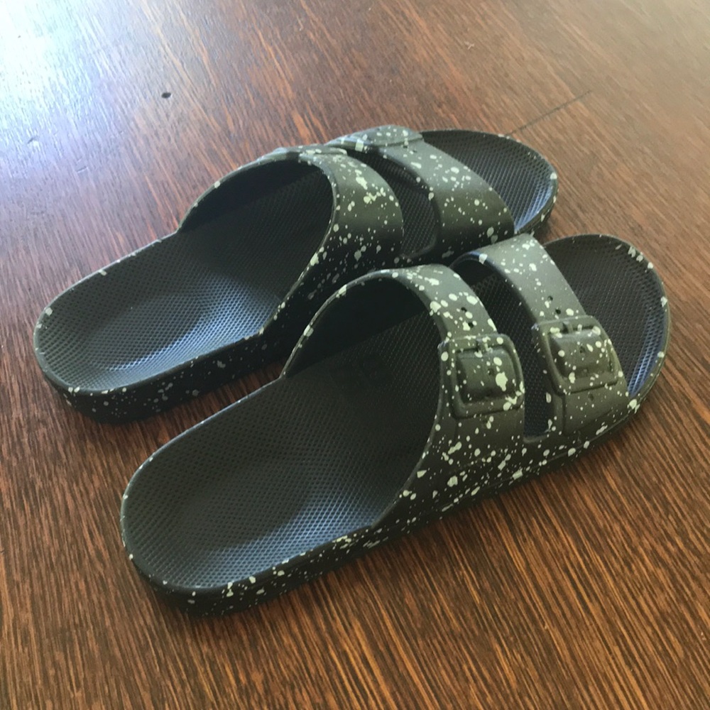 Freedom Moses size 39 sandals! Brand new!